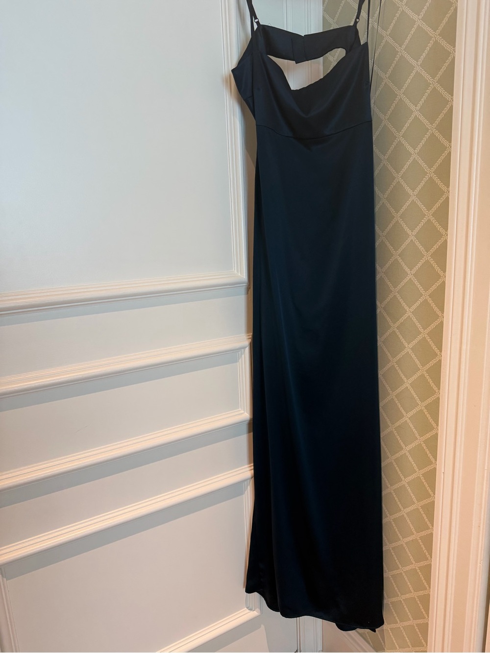 Reformation Jane Satin Maxi Dress Open Back Navy Blue
Back Slit size 8 - Picture 10 of 12